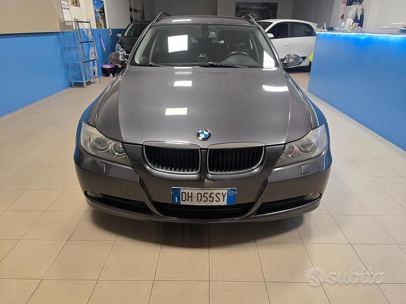 Usata BMW 320 163 CV (119 kW) 2007 Grigio Station wagon