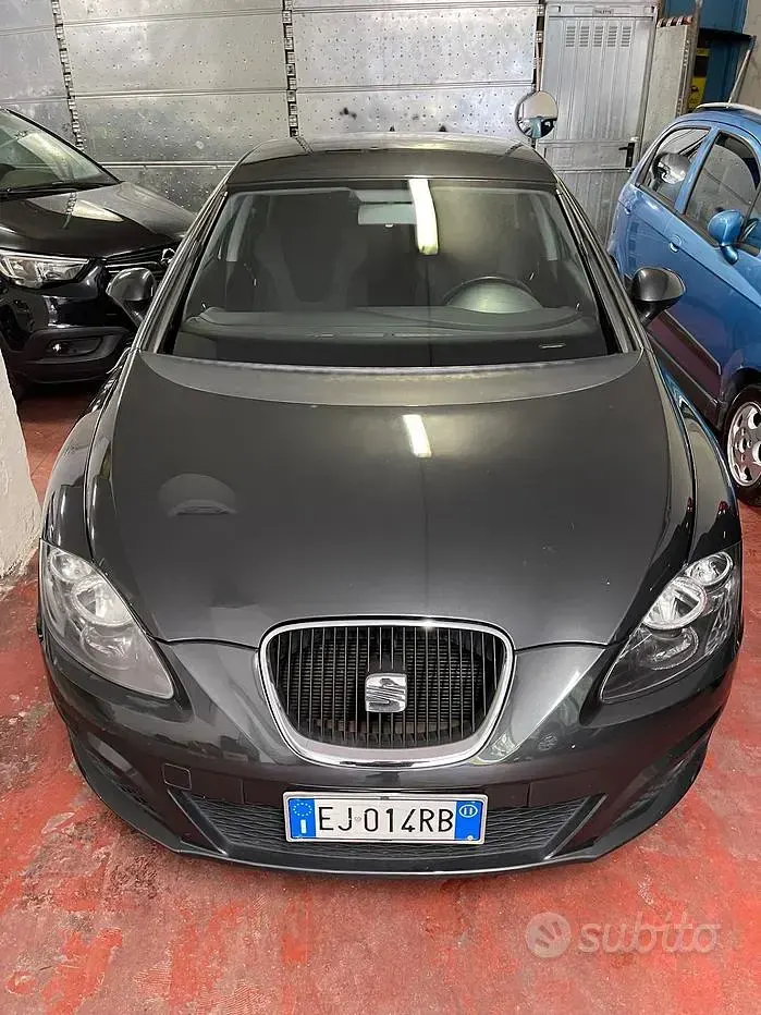 Usata Seat Leon FR 140 CV (102 kW) 2011 Utilitaria