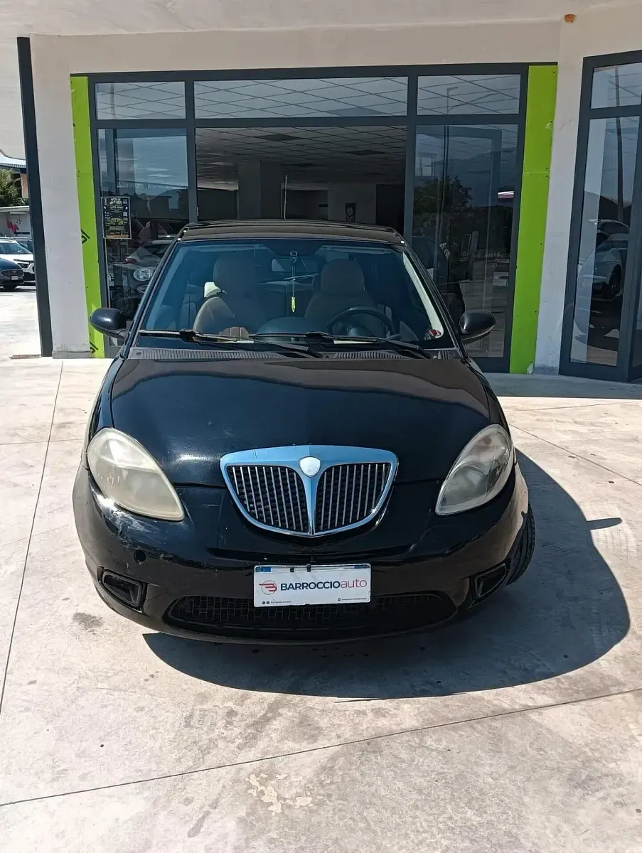 Usata Lancia Ypsilon 75 CV (55 kW) 2009 Utilitaria