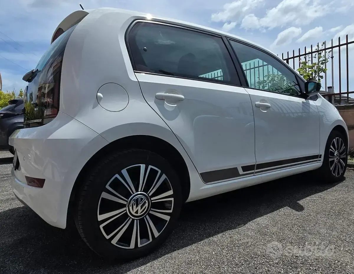 Usata VW up! high up! 75 CV (55 kW) 2019 Bianco Utilitaria