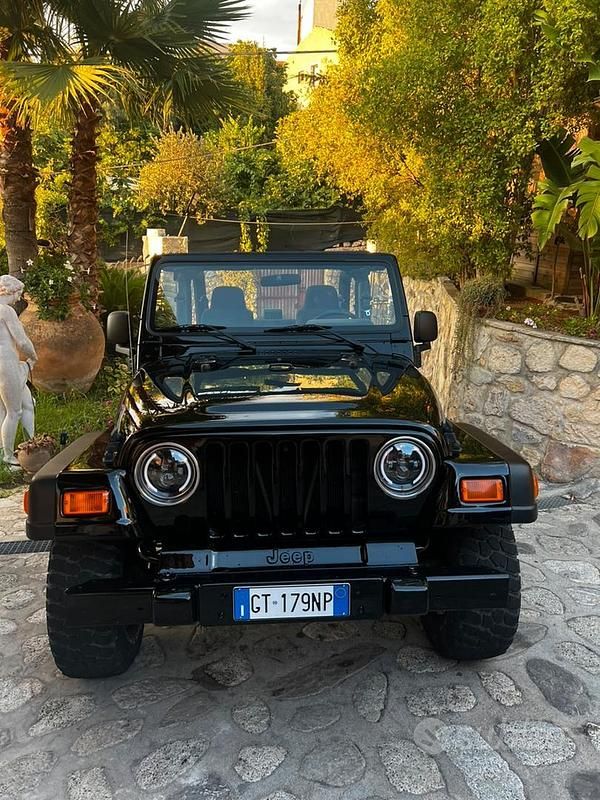 Usata Jeep Wrangler 118 CV (86 kW) 2002 SUV