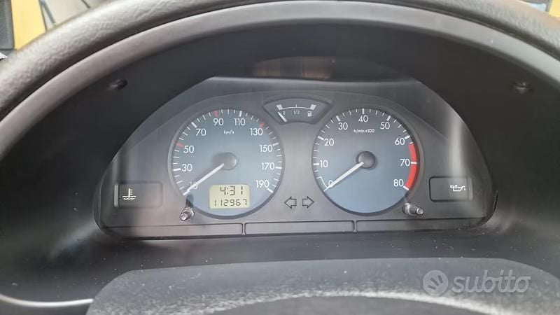 Usata Citroën Saxo 60 CV (44 kW) 2001 Rosso Utilitaria