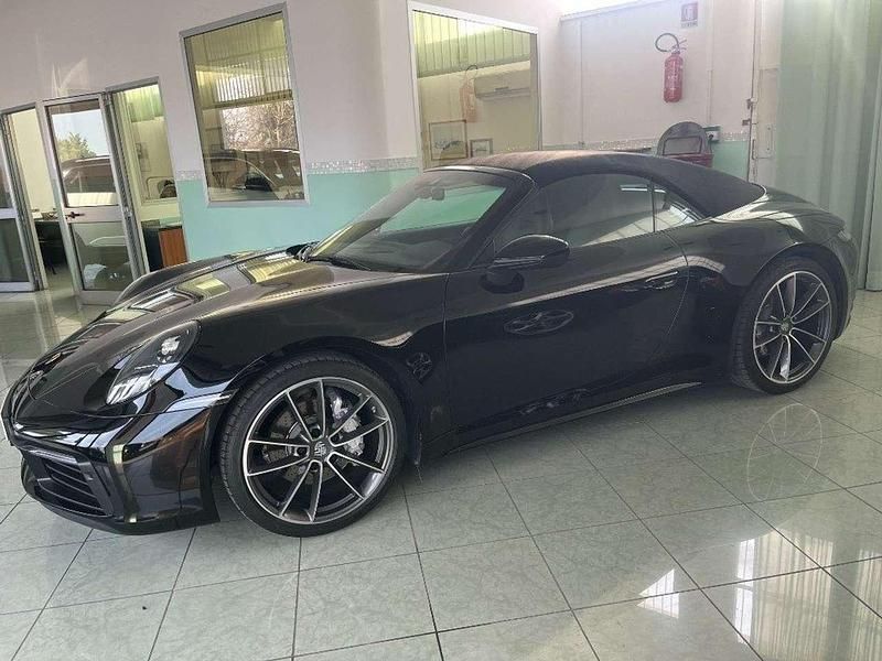Usata Porsche 911 Carrera Cabriolet 385 CV (283 kW) 2021 Nero Cabrio