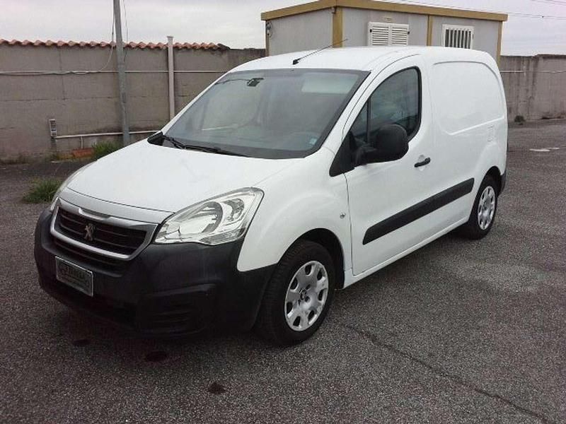 Usata Peugeot TePee 120 CV (88 kW) 2015 Bianco Monovolume
