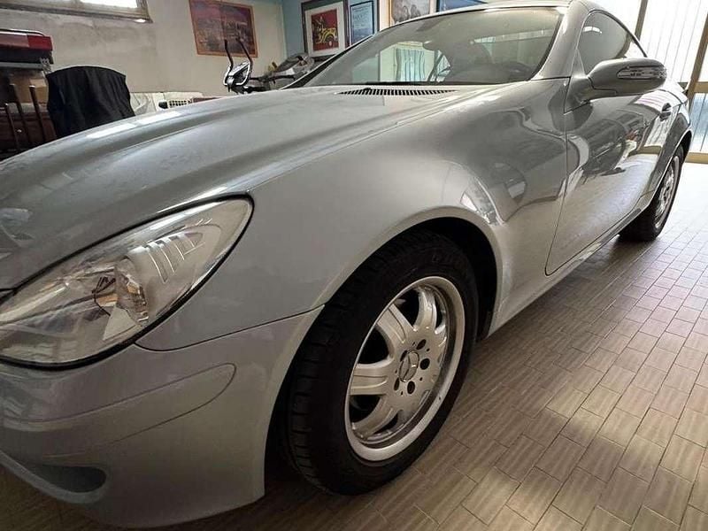 Grigio Usata 2004 Mercedes SLK200 Cabrio | 11.900 € (Ottimo prezzo) - Immagine 1/4