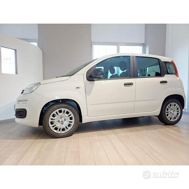 Giallo Usata 2024 Fiat Panda S Due volumi | 10.500 € (Ottimo prezzo) - Immagine 1/4