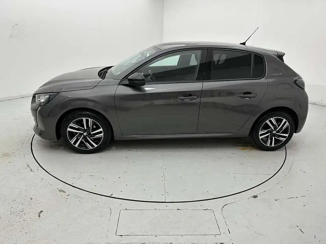 Usata Peugeot 208 Allure 102 CV (75 kW) 2023 Utilitaria