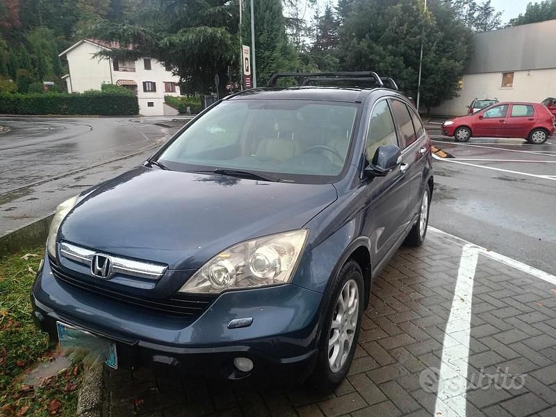 Usata 2007 Honda CR-V SUV | 6900 € - Immagine 1/4