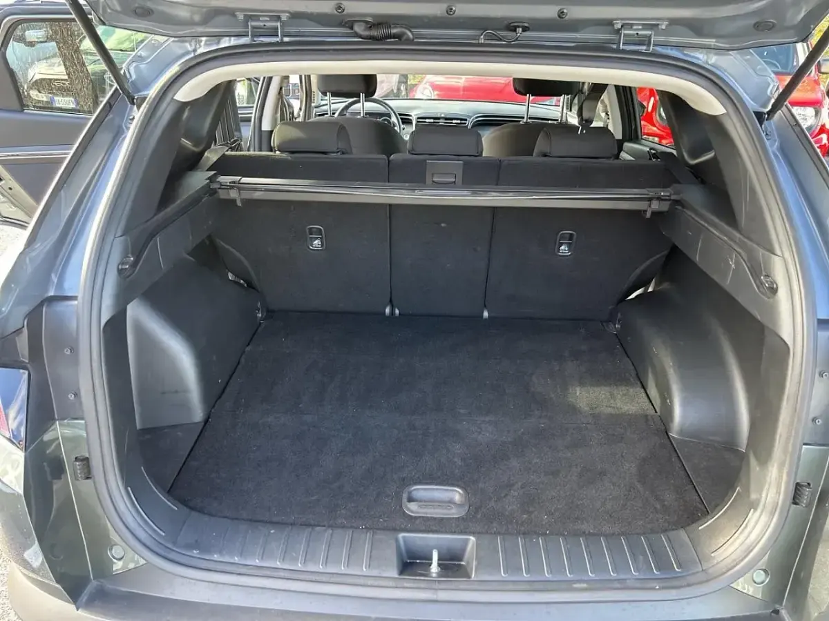 Usata Hyundai Tucson 230 CV (169 kW) 2022 Grigio SUV