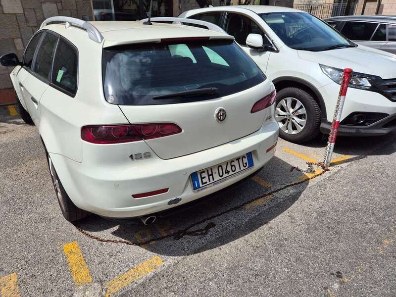 Bianco Usata 2011 Alfa Romeo 159 Super Station wagon | 3900 € (Ottimo prezzo) - Immagine 1/4