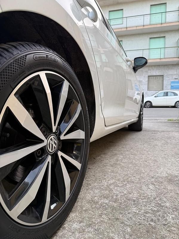 Usata VW Golf VII 110 CV (80 kW) 2016 Bianco Berlina