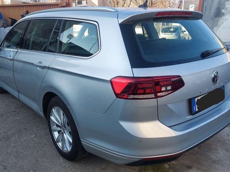 Käytetty VW Passat Business 150 HP (110 kW) 2020 Hopea Farmari