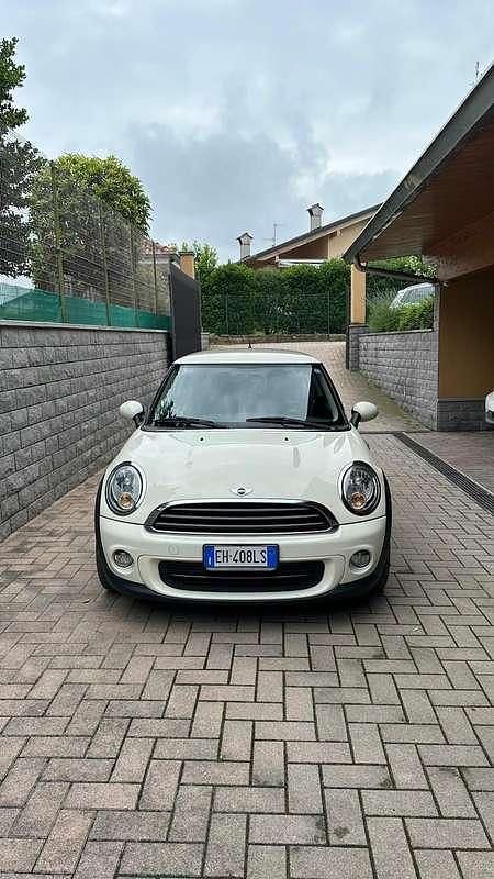 Usata Mini ONE 75 CV (55 kW) 2011 Utilitaria