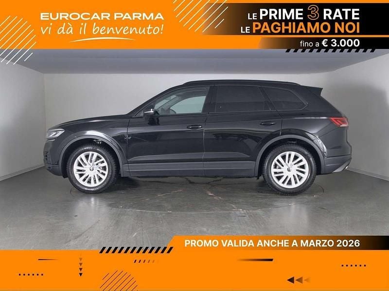 Usata VW Touareg Elegance 231 CV (169 kW) 2025 Grenadill black metallizzato SUV