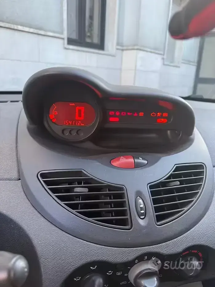 Usata Renault Twingo 58 CV (42 kW) 2007 Nero Utilitaria