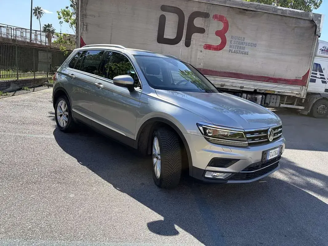 Usata VW Tiguan Executive 150 CV (110 kW) 2017 Grigio SUV