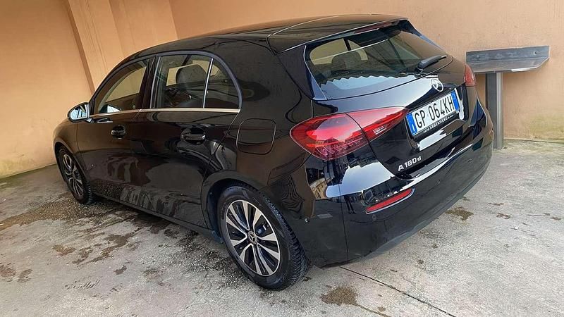 Usata Mercedes A180 Executive 116 CV (85 kW) 2023 Berlina