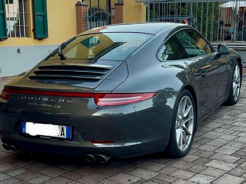 Usata Porsche 911 Carrera 4S 400 CV (294 kW) 2013 Grigio Coupé