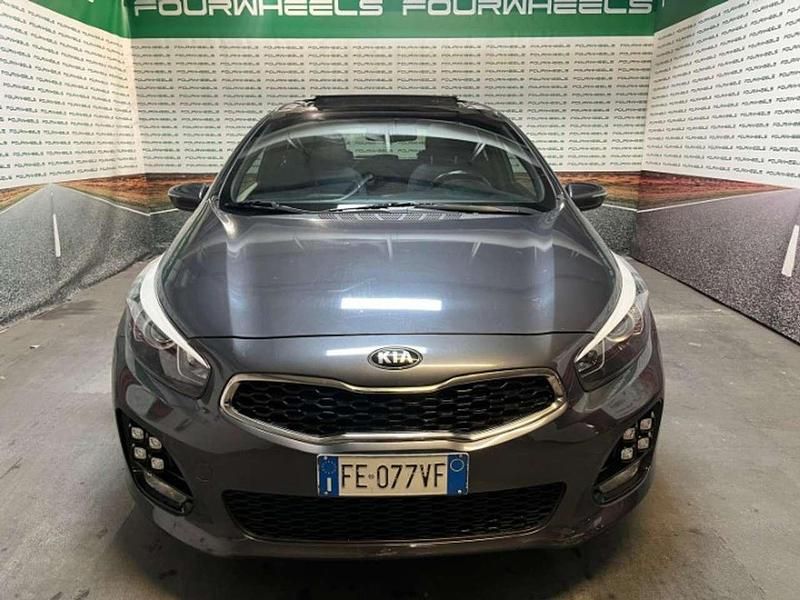 Usata Kia Ceed GT GT-Line 120 CV (88 kW) 2016 Grigio Berlina