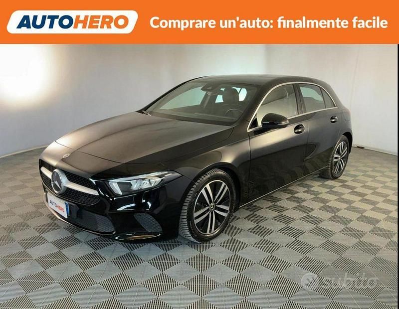 Usata Mercedes A180 116 CV (85 kW) 2021 Nero Berlina