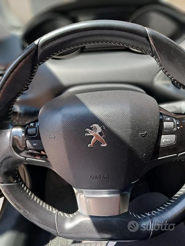 Usata Peugeot 308 SW 92 CV (67 kW) 2015 Blu Station wagon