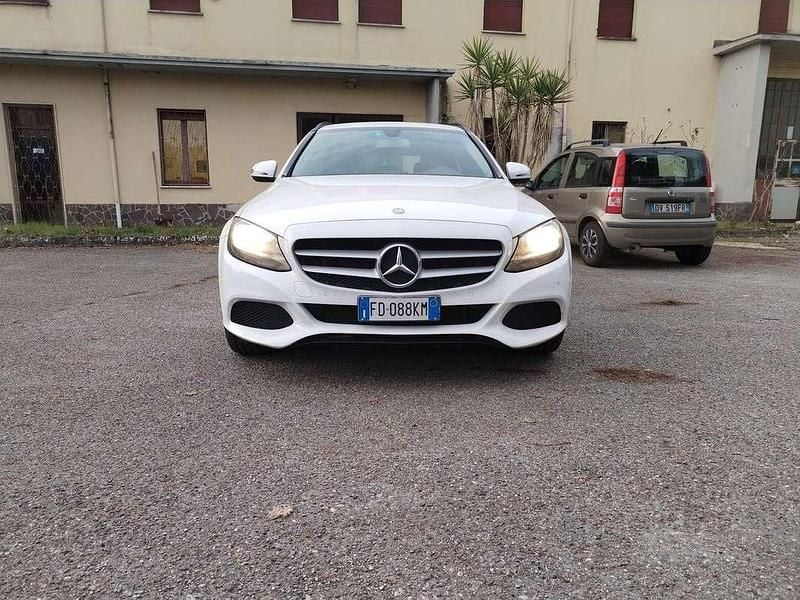 Usata Mercedes C180 Premium 116 CV (85 kW) 2016 Bianco Station wagon