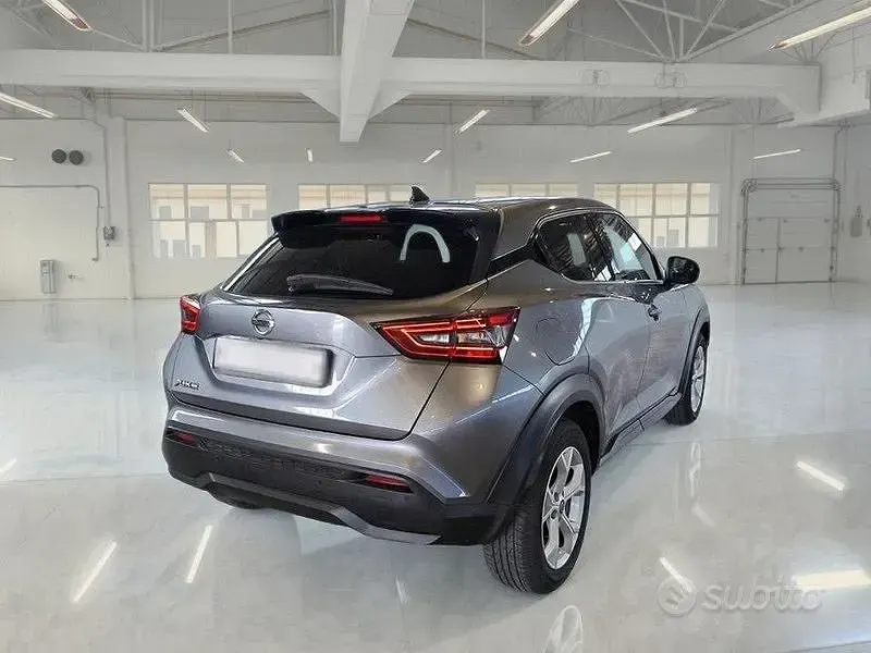 Usata Nissan Juke N-Connecta 116 CV (85 kW) 2020 Grigio SUV