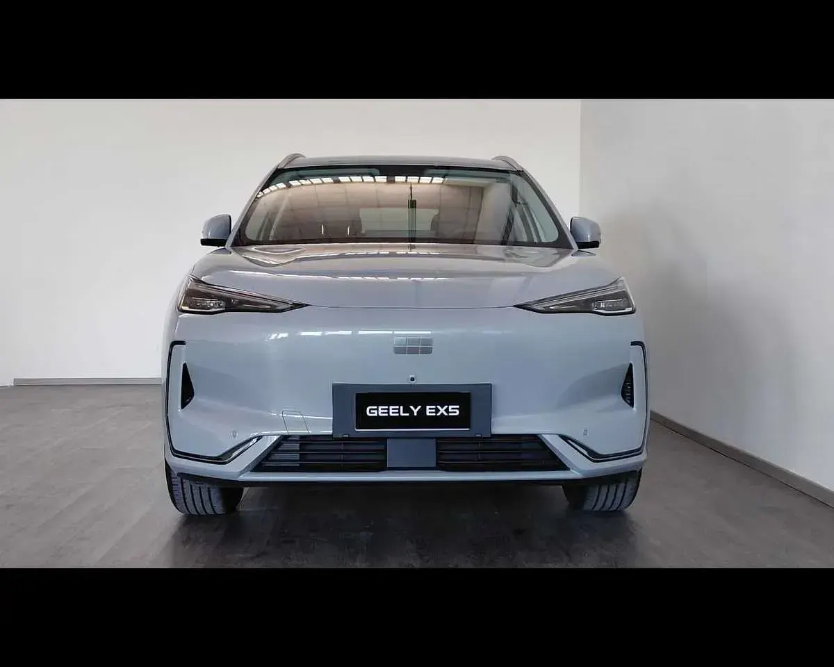 Nuova Geely EX5 69 kW (95 CV) 2026 Moonlight silver SUV