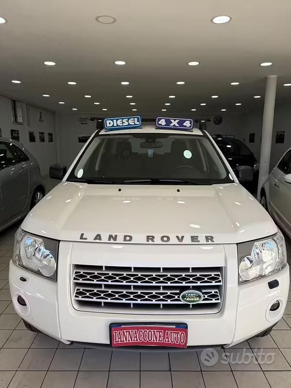 Usata Land Rover Freelander 2 HSE 160 CV (117 kW) 2009 Bianco SUV