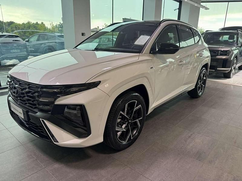 Bianco Nuova 2025 Hyundai Tucson N Line SUV | 38.900 € (Molto cara) - Immagine 1/4