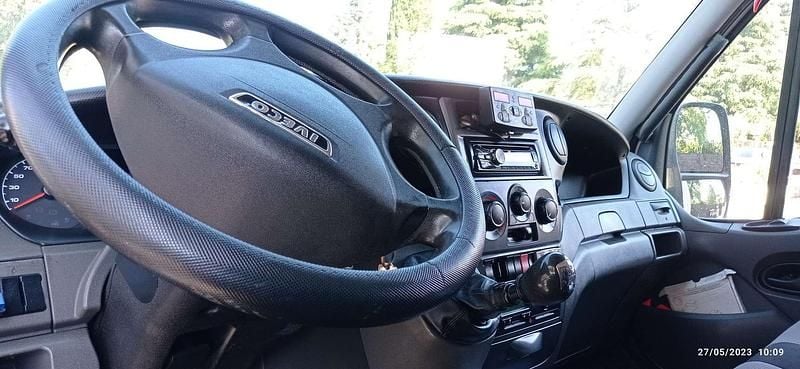 Usata Iveco Daily 170 CV (125 kW) 2013 Bianco Furgone