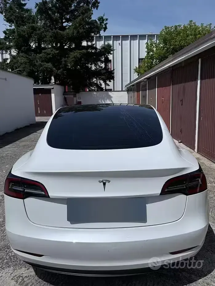 Usata Tesla Model 3 235 kW (320 CV) 2023 Bianco Berlina
