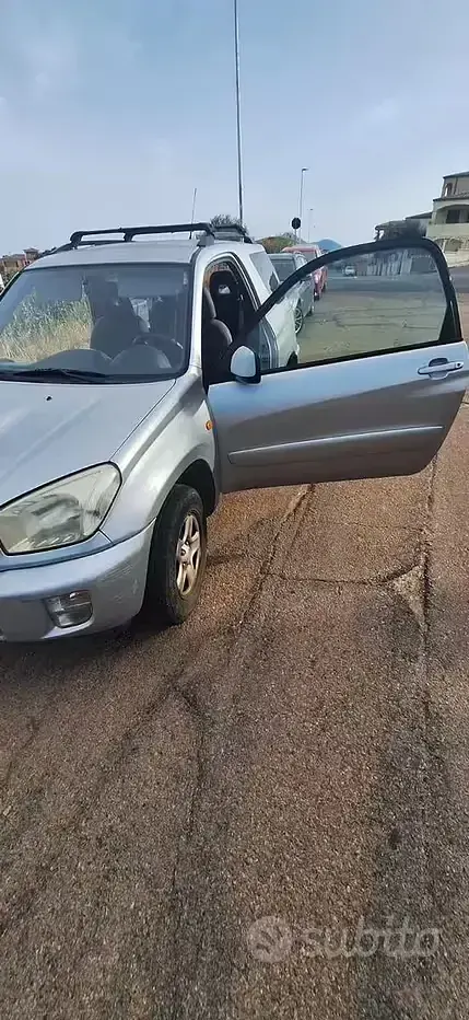 Usata Toyota RAV4 116 CV (85 kW) 2002 Grigio SUV
