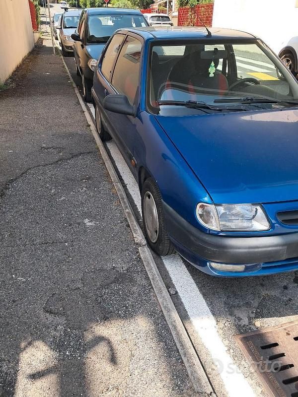 Usata Citroën Saxo 50 CV (36 kW) 1998 Blu Utilitaria