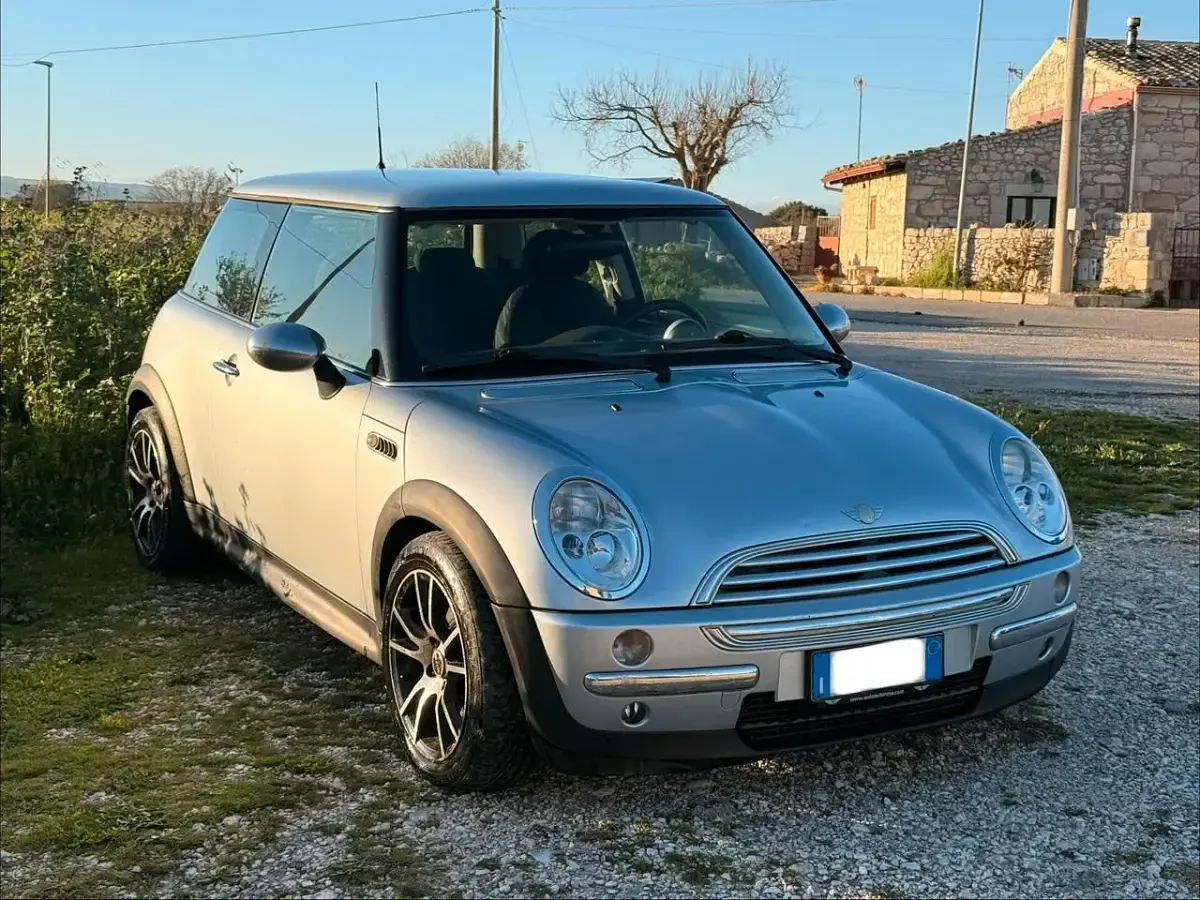 Usata Mini One D 75 CV (55 kW) 2004 Argento Utilitaria