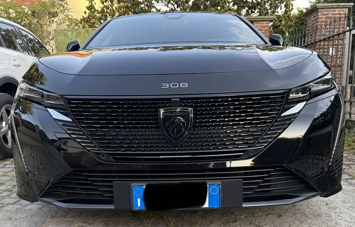 Usata Peugeot 308 SW GT 131 CV (96 kW) 2024 Nero Station wagon
