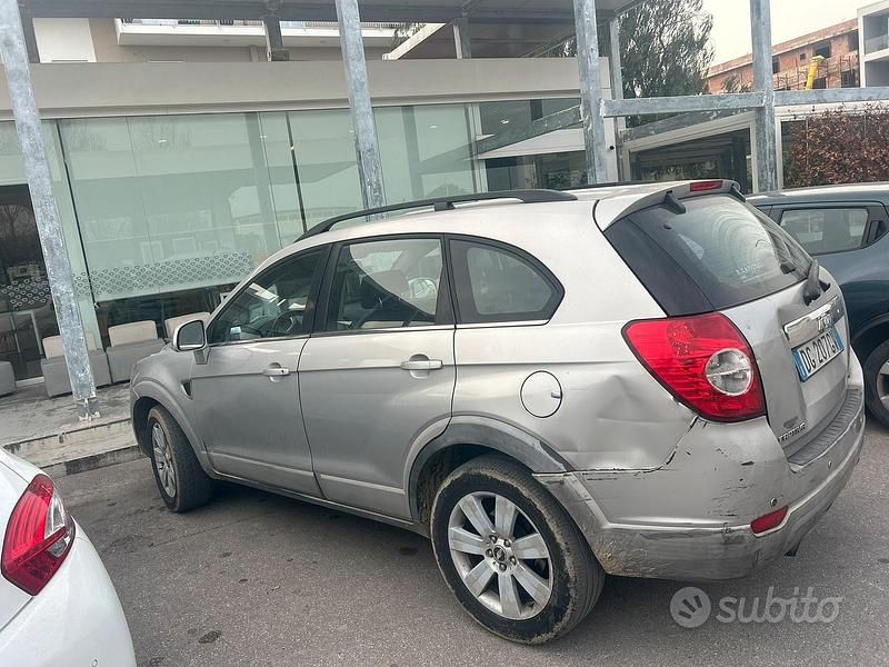 Usata Chevrolet Captiva 2006 Grigio SUV