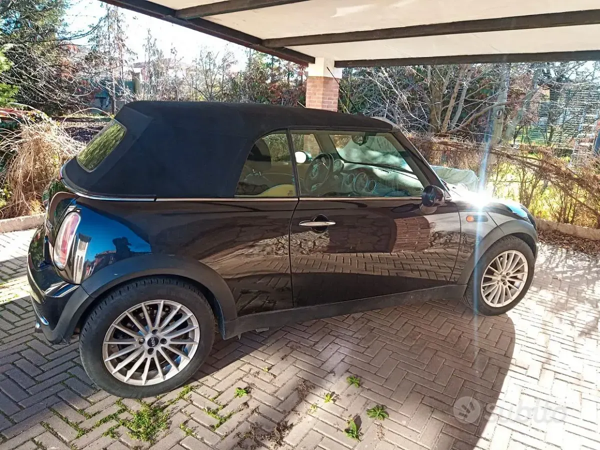 Usata Mini Cooper 116 CV (85 kW) 2006 Nero Utilitaria