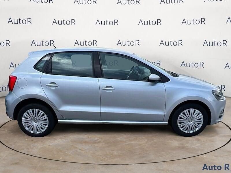 Usata VW Polo Comfortline 75 CV (55 kW) 2017 Argento Berlina