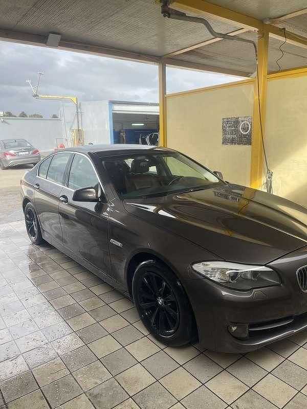 Usata BMW 520 184 CV (135 kW) 2011 Berlina
