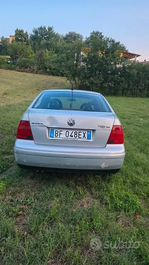 Usata VW Bora 101 CV (74 kW) 1999 Berlina
