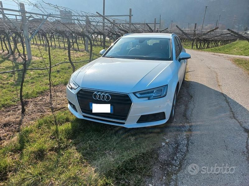 Usata Audi A4 Ambiente 150 CV (110 kW) 2019 Bianco Station wagon