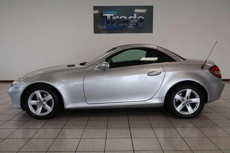 Usata Mercedes SLK200 163 CV (119 kW) 2005 Grigio Cabrio