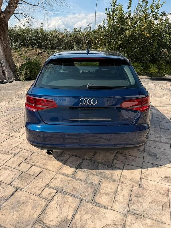 Usata Audi A3 S-Line 2015 Blu Berlina