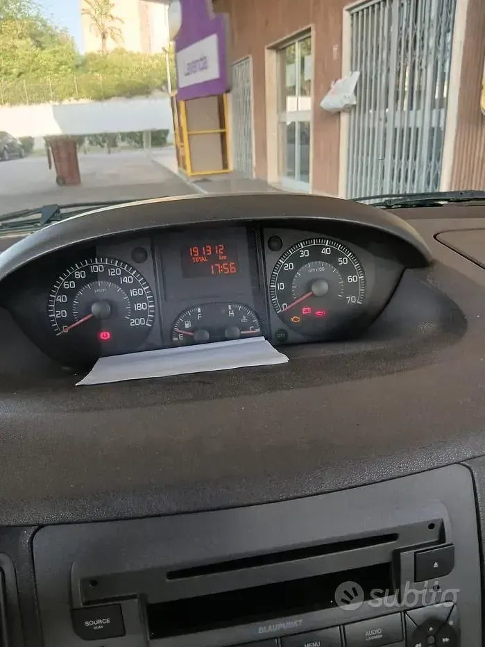 Usata Fiat Idea 69 CV (50 kW) 2005 Grigio Monovolume