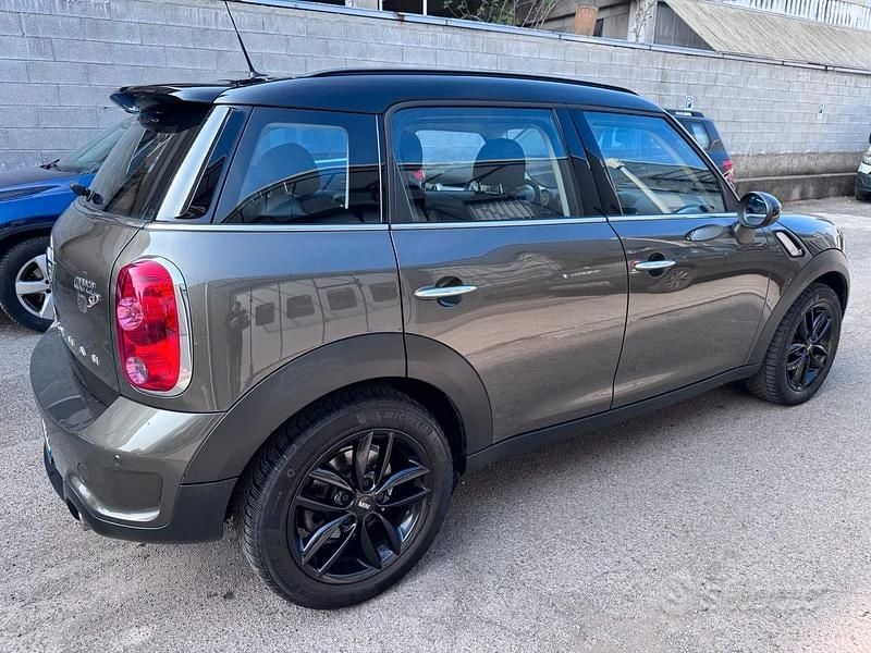Usata Mini Cooper SD Countryman 143 CV (105 kW) 2014 Marrone SUV