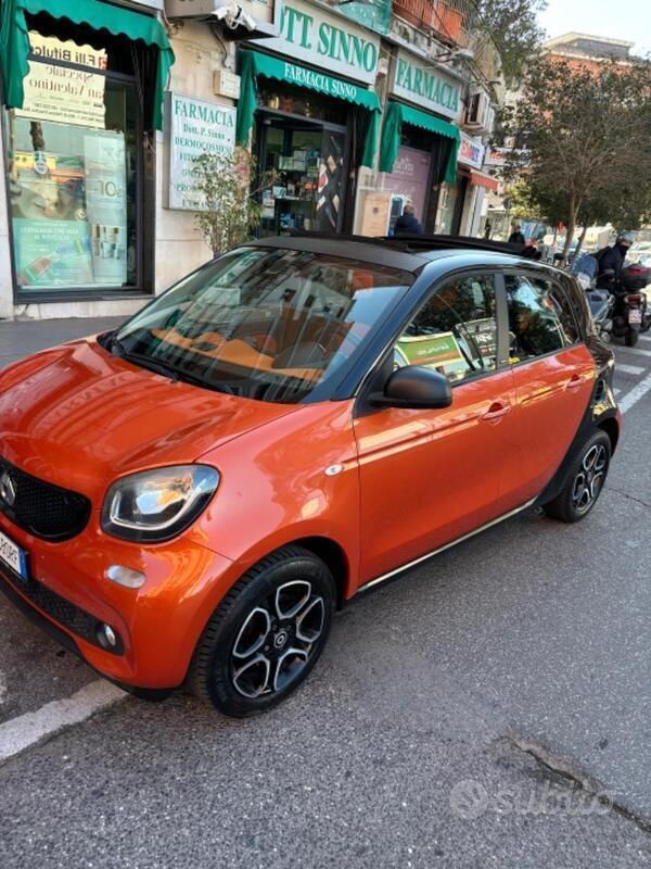 Marrone Usata 2016 Smart ForTwo Cabrio Cabrio | 10.500 € (Buon prezzo) - Immagine 1/4