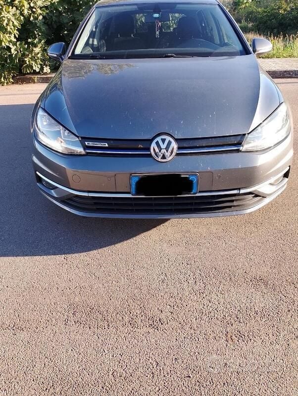 Usata 2019 VW Golf VII Tre volumi | 13.000 € (Buon prezzo) - Immagine 1/4