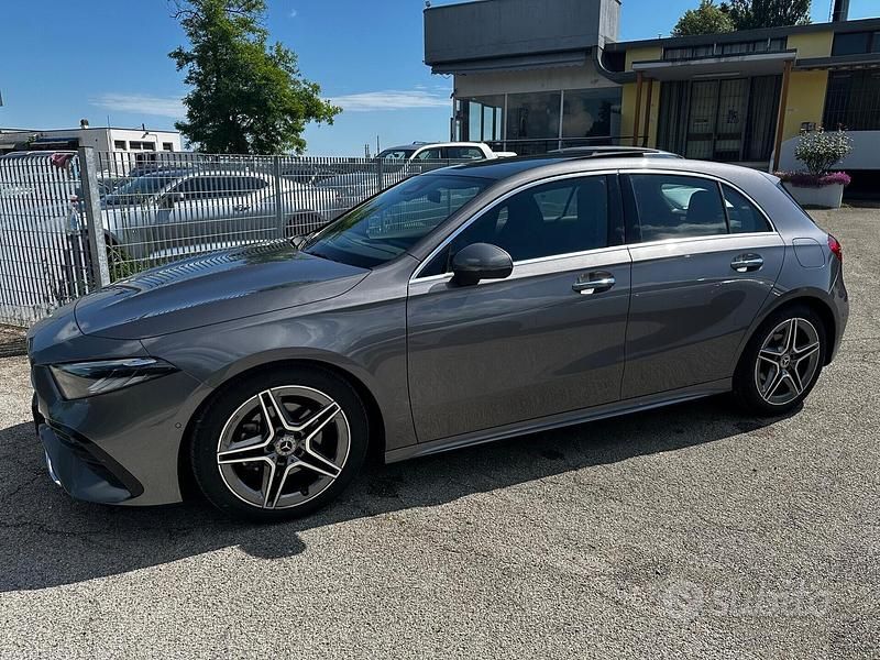Usata Mercedes A180 Advanced Plus 116 CV (85 kW) 2024 Grigio Berlina