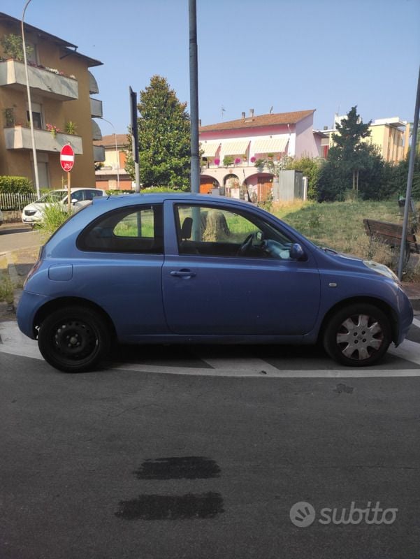 Usata Nissan Micra 60 CV (44 kW) 2004 Blu Utilitaria